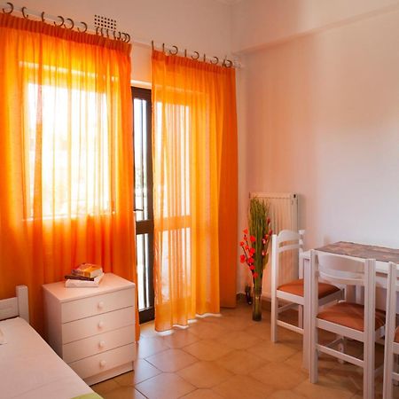 Nikolas Suites Като Дарацо Стая снимка