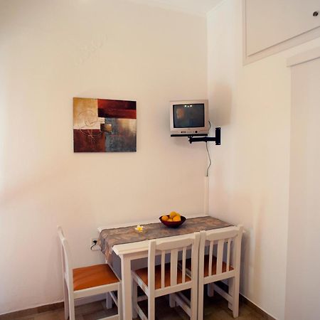 Nikolas Suites Като Дарацо Стая снимка