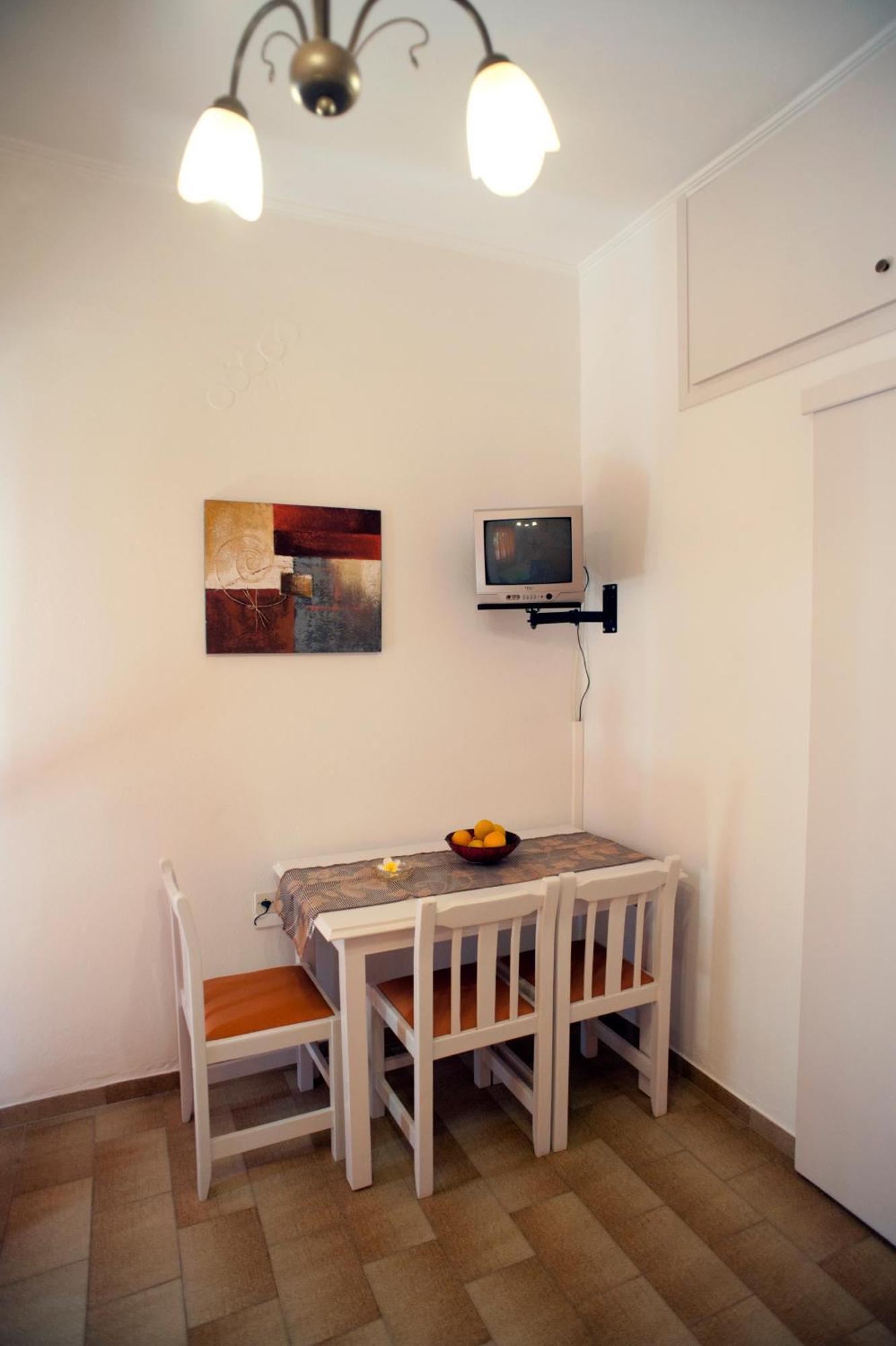 Nikolas Suites Като Дарацо Стая снимка